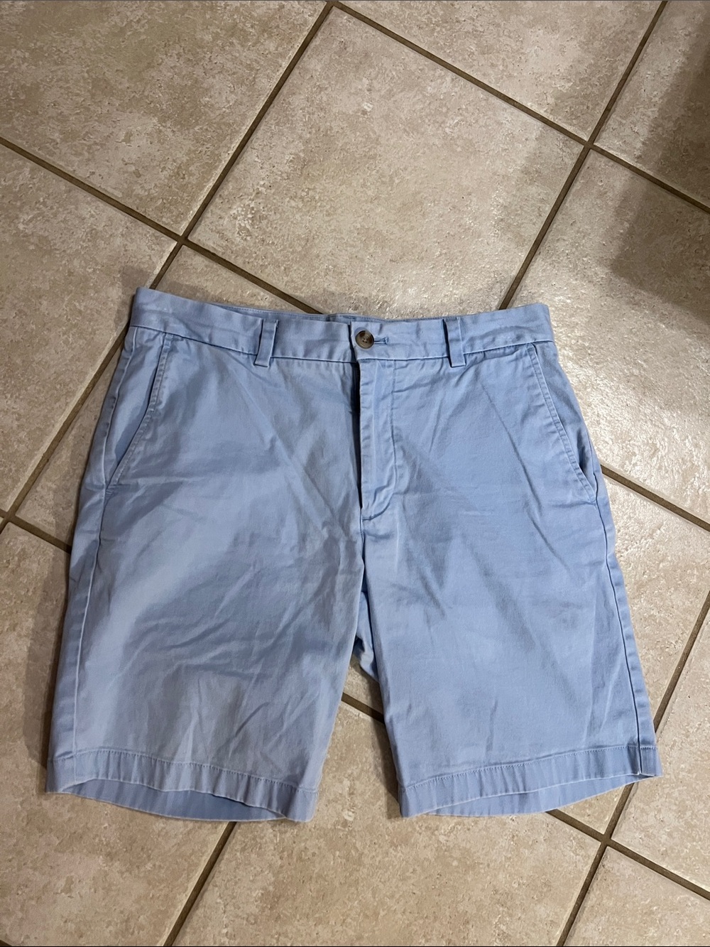 Vineyard Vines Light Blue Men's Flat-Front Shorts